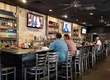 Pint House Bar & Grill
