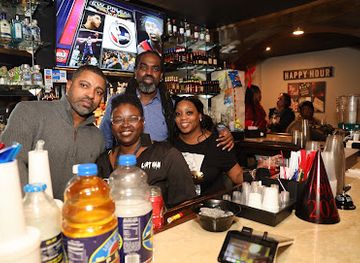 illinois/cahokia-mounds-state-historic-site/bar/goodfellas