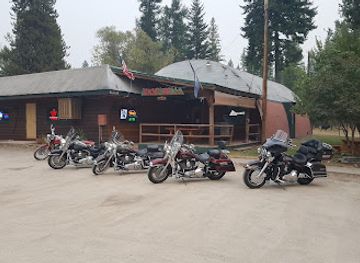 montana/the-cabinet-mountains/bar/foxy-s-bar-and-rv-park