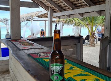 vanuatu/pentecost-island/bar/mystery-island-tiki-bar