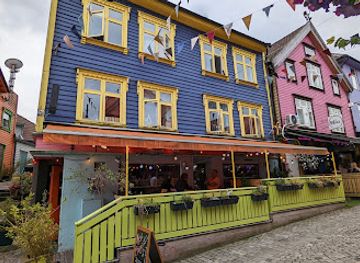 norway/lysefjord/bar/fri-bar-fargegaten