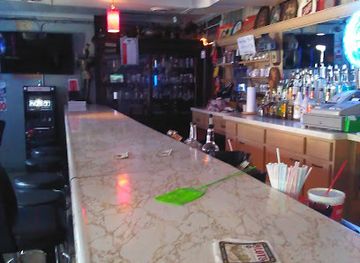 illinois/peoria/bar/ron-ivie-s-unique-tavern