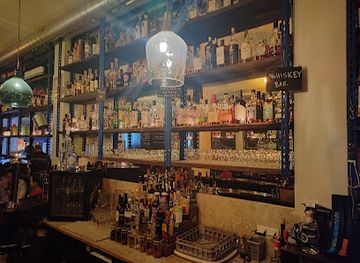 portugal/lisbon/bar/pub-lisboeta