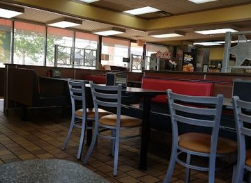 oklahoma/chickasaw-national-recreation-area/bar/carl-s-jr