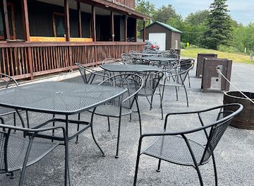 new-york/whiteface-mountain/bar/twisted-raven