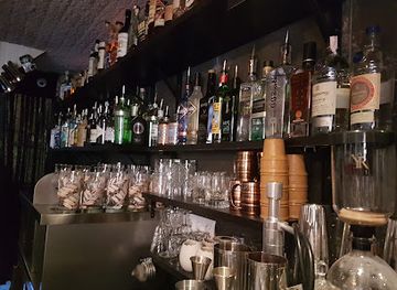 spain/barcelona/gracia/bar/old-fashioned