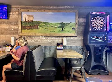 kansas/cross-timbers/bar/the-social-tavern