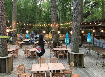 maryland/blackwater-national-wildlife-refuge/bar/boonies-burgers-beer-bait