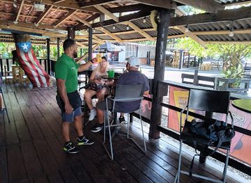 puerto-rico/fajardo/bar/nuevo-dueno