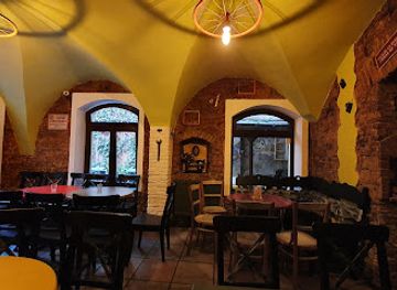 romania/transylvania/bar/musik-cafe