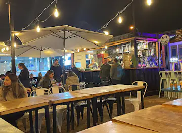 Déjà Vu Bar Social