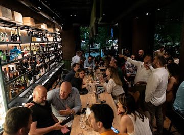 Pierre Champagne bar & Wine shop