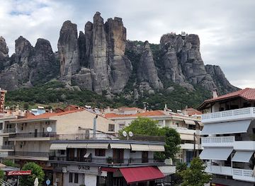 greece/meteora/bar/feel-the-rocks