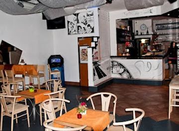 slovenia/gorizia/bar/cocktail-bar