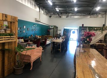 australia/atherton-tablelands/bar/petals-and-pinecones-p-p