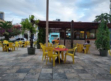 brazil/fortaleza/praia-de-iracema/bar/bar-do-mincharia