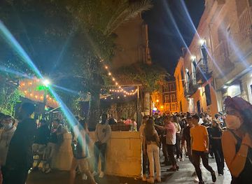 spain/alicante/barrio-de-santa-cruz/bar/parabarap