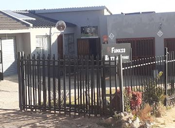 zambia/lusaka/kalundu/bar/funkis-bottle-store