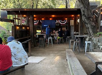 california/big-sur/bar/big-sur-taphouse