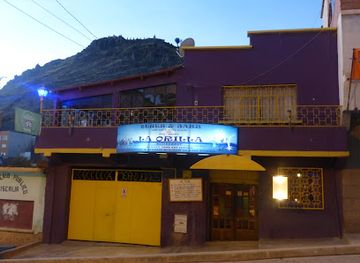 bolivia/copacabana/bar/la-orilla