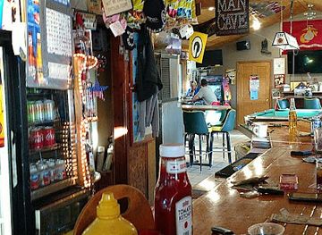 wisconsin/western-uplands/bar/animal-s-bear-trail