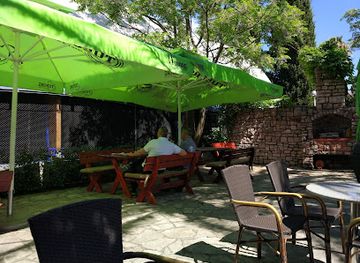 montenegro/budva-riviera/bar/balon-sala-central