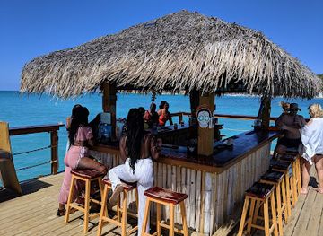 antigua-and-barbuda/hell-s-gate/bar/kon-tiki-bar-and-grill