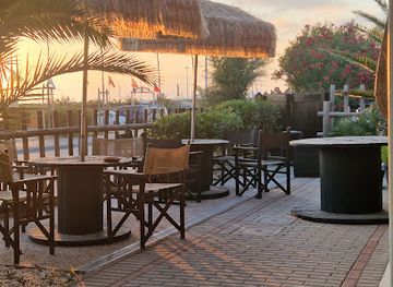 italy/versilia/bar/vegas-viareggio-dj-set-musica-dal-vivo-pub-aperitivi-dopo-cena