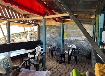 cabo-verde/santa-luzia/bar/t-s-bar-restaurant