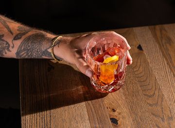 switzerland/engadin/bar/innbar