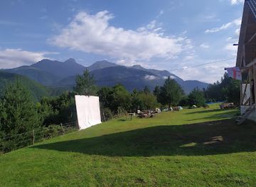 georgia/racha-lechkhumi-and-kvemo-svaneti/bar/tsmendauri-camping-kafe-amnezia