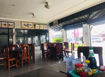 cambodia/kampong-chhnang/bar/