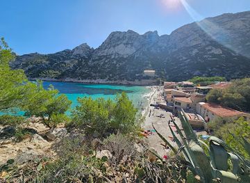france/les-calanques-national-park/bar/ucpa-sormiou