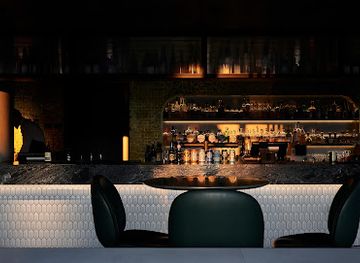 australia/canberra/bar/midnight-bar