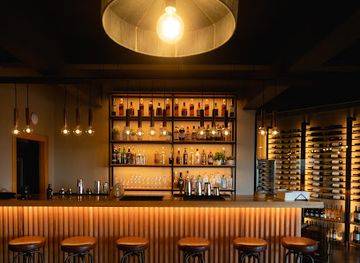 argentina/patagonia/bar/the-wine-room