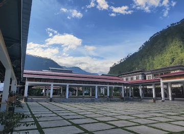 bhutan/bumthang-valley/bar/kaja-throm