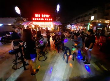 thailand/phuket-province/bar/bakers-brasserie