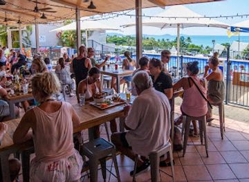 australia/whitsunday-islands/bar/anchor-bar