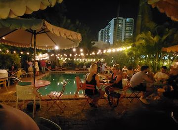 florida/miami-beach/bar/broken-shaker-at-freehand-miami