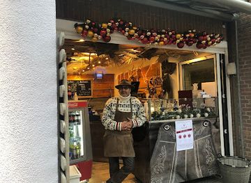 germany/east-frisia/bar/bazis-lederhosnsemmel