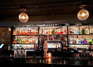 canada/ottawa/byward-market/bar/apothecary-lounge