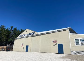 rhode-island/beavertail-state-park/bar/scuttlebutt-snack-bar