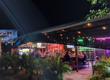 costa-rica/la-fortuna-waterfall/bar/bar