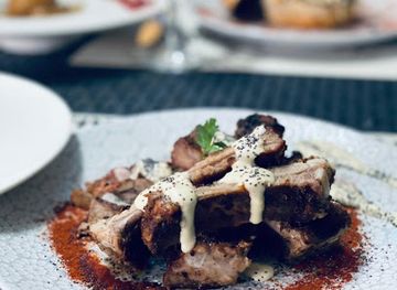 gabon/coastal-plains/bar/the-chef-darnell