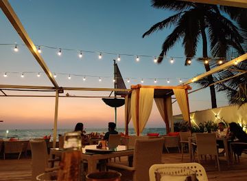 india/mumbai/juhu/bar/razzberry-rhinoceros