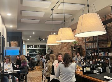 idaho/wood-river-valley/bar/roots-wine-bar-bottle-shop
