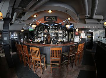 canada/ottawa/hintonburg/bar/the-royal-oak-wellington-at-hinton