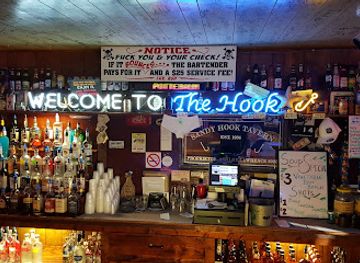 wisconsin/southwest-wisconsin/bar/sandy-hook-tavern