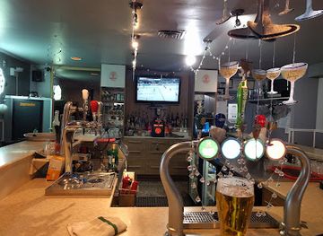 canada/atlantic-canada/bar/porters-lake-pub