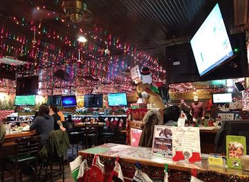 illinois/schaumburg/bar/village-tavern-grill